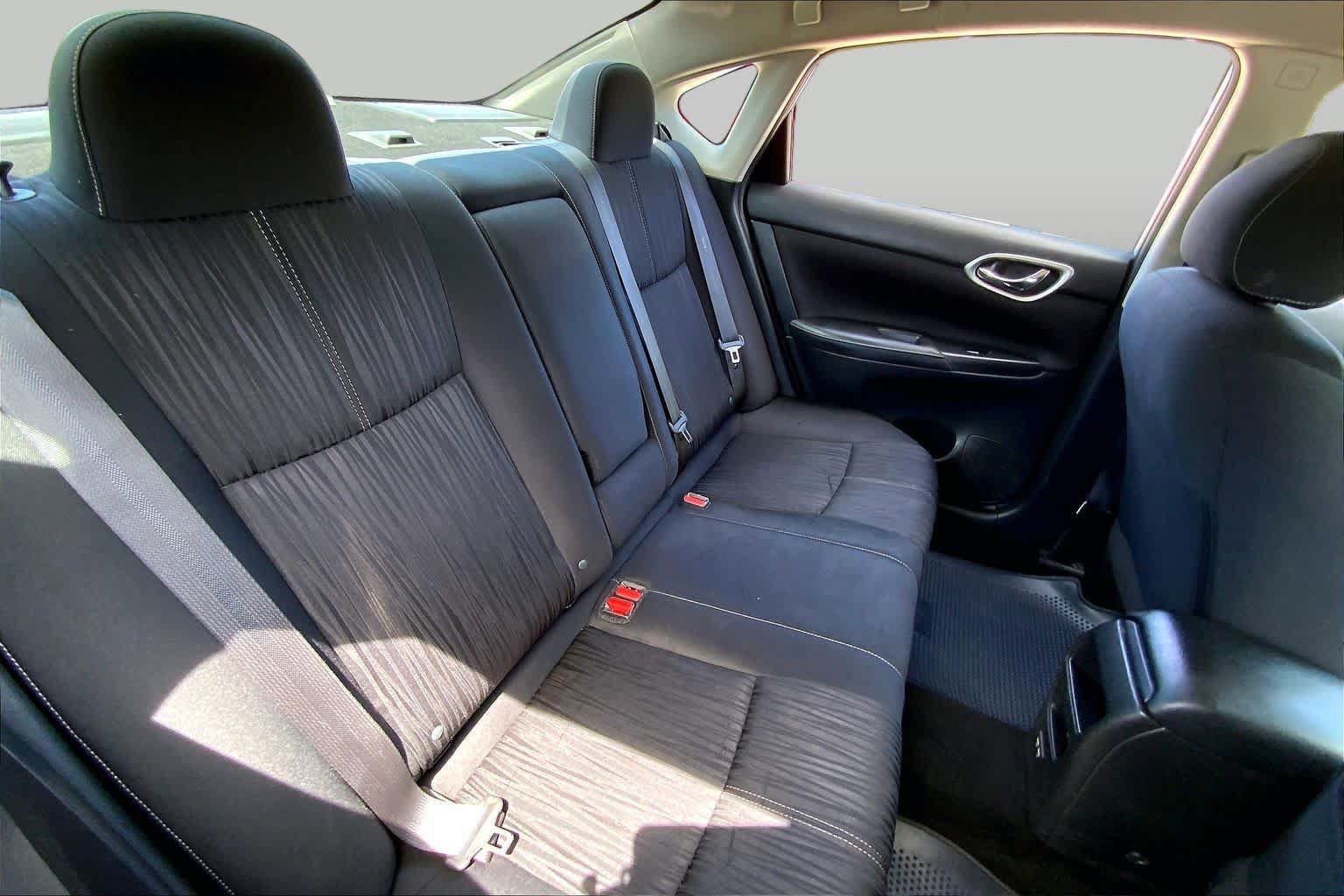 Used 2018 Nissan Sentra SV FWD image 17
