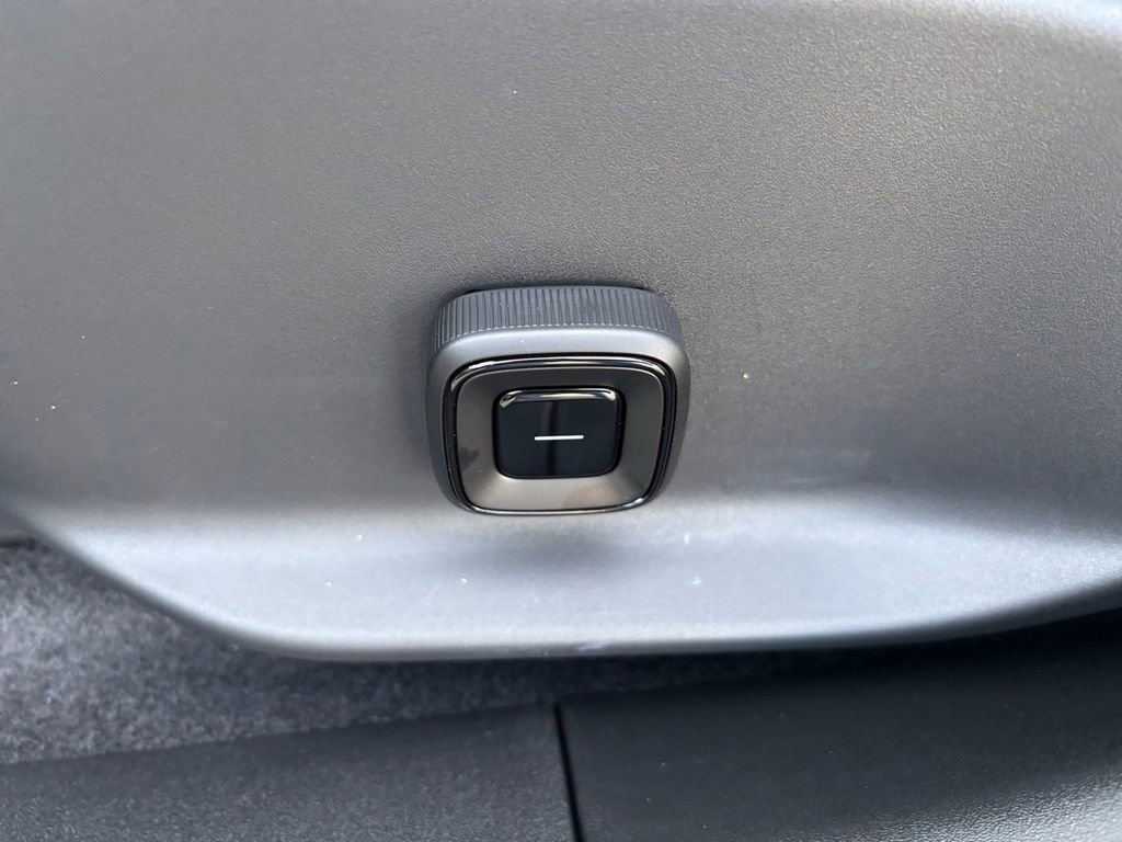 New 2026 Volvo EX30 Ultra image 12