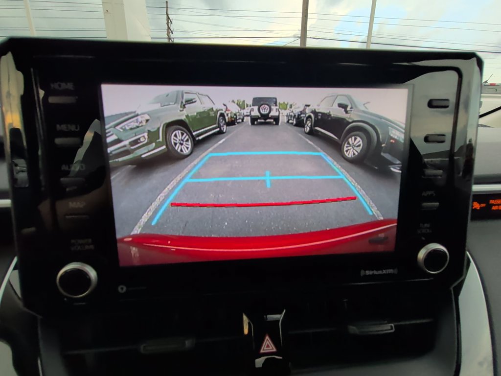 Used 2022 Toyota Corolla LE FWD image 18