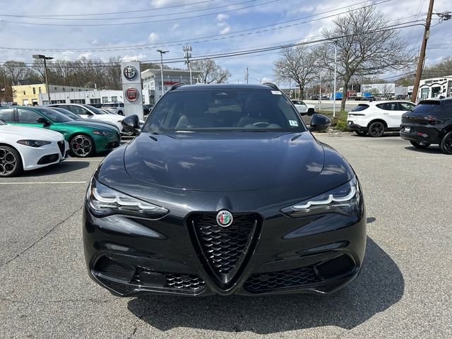 New 2026 Alfa Romeo Stelvio Sprint AWD/4WD image 3