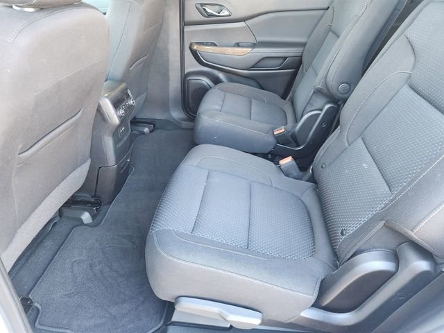 Used 2023 GMC Acadia SLE image 31