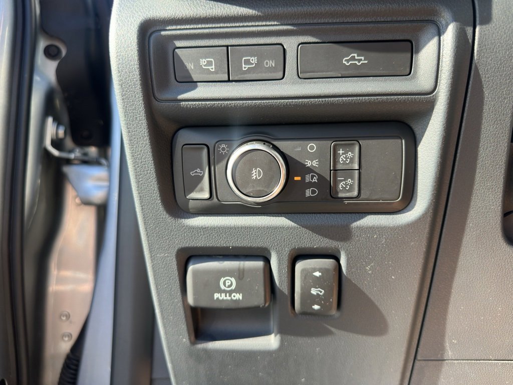 Used 2022 Ford F150 Lariat w/ Equipment Group 502A High image 7