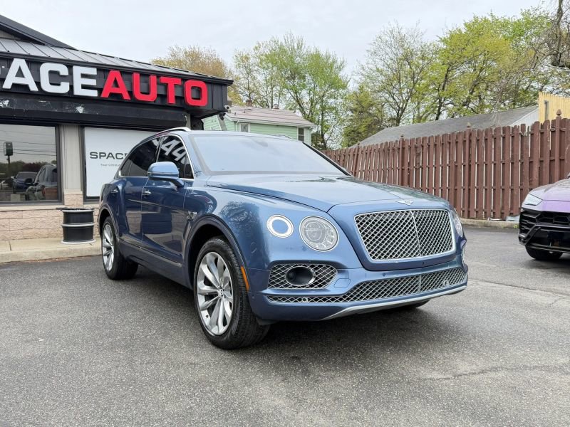 Used 2017 Bentley Bentayga AWD/4WD image 4