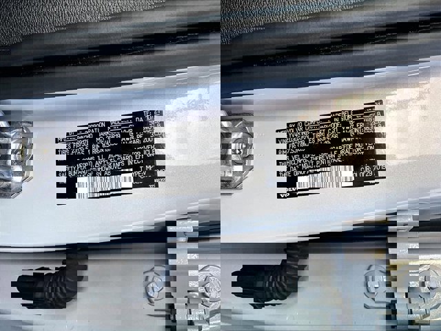 Used 2022 Volvo XC40 P8 Recharge Plus image 30