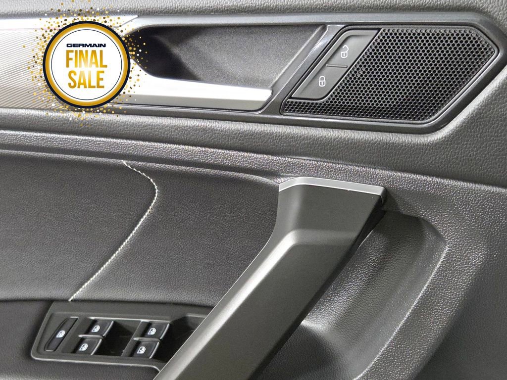 Used 2024 Volkswagen Tiguan SE R-Line image 25