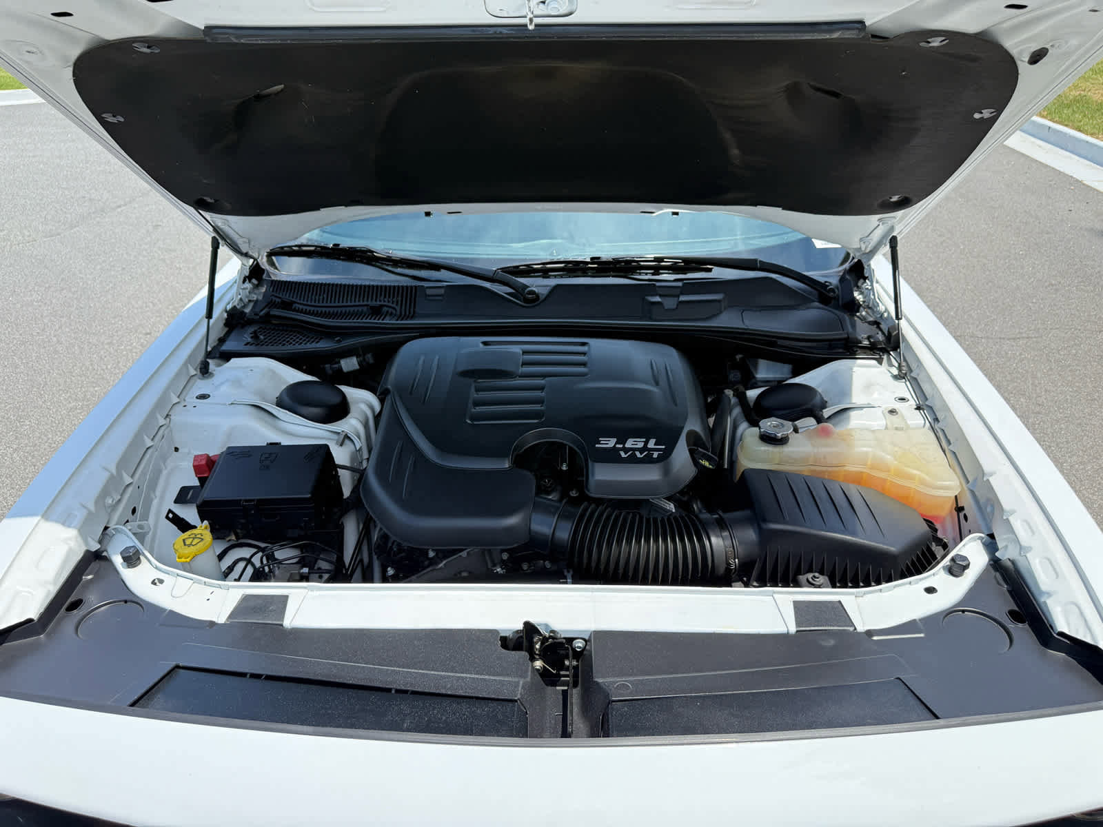 Used 2022 Dodge Challenger SXT w/ Plus Package RWD image 28