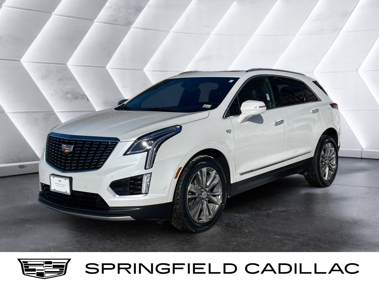 Used 2021 Cadillac XT5 Premium Luxury image 1