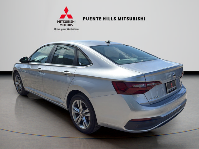 Used 2024 Volkswagen Jetta SE FWD image 7