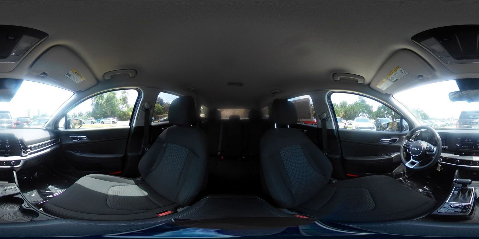 Used 2025 Kia Sportage LX image 42