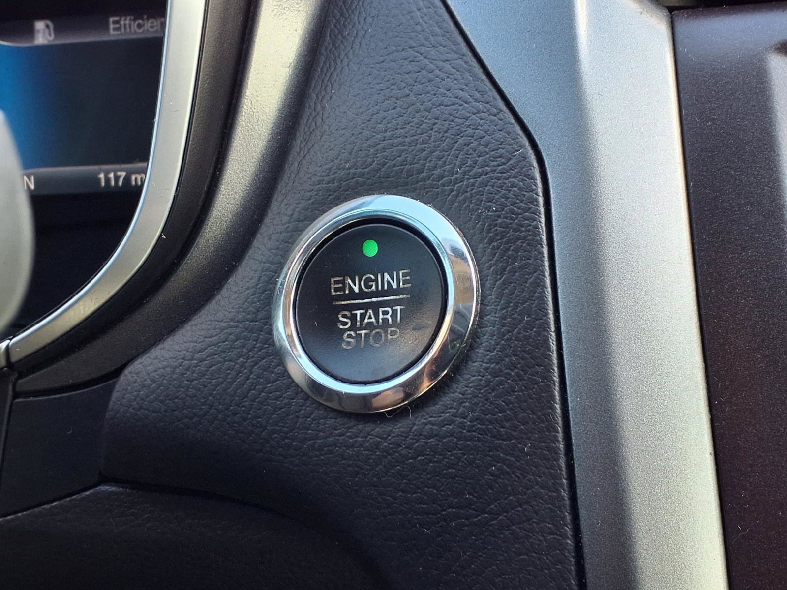 Used 2016 Ford Fusion Titanium FWD image 13