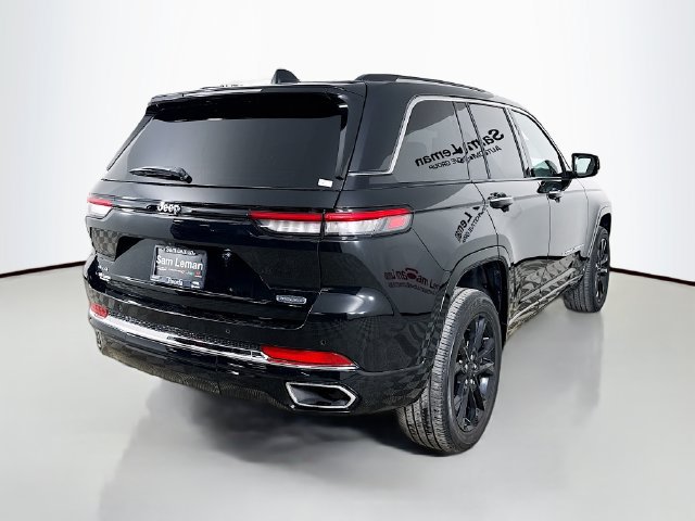 Used 2023 Jeep Grand Cherokee Overland w/ Rear Seat Video Group I AWD/4WD image 5