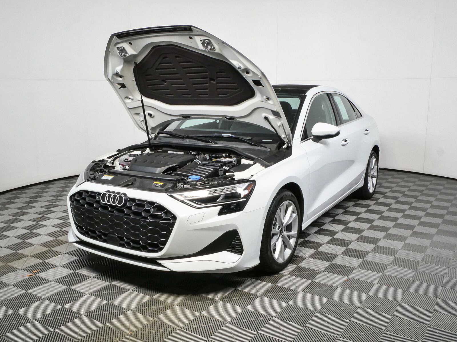 Used 2025 Audi A3 2.0T Premium w/ Convenience Package AWD/4WD image 31