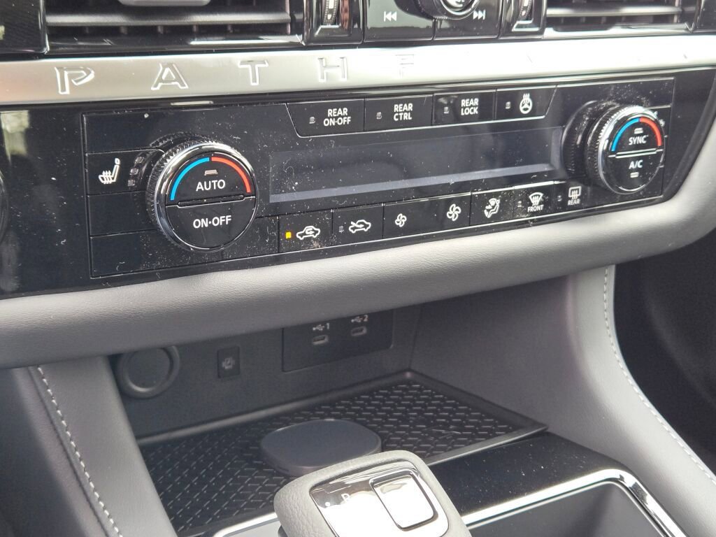 New 2026 Nissan Pathfinder SL AWD/4WD image 28