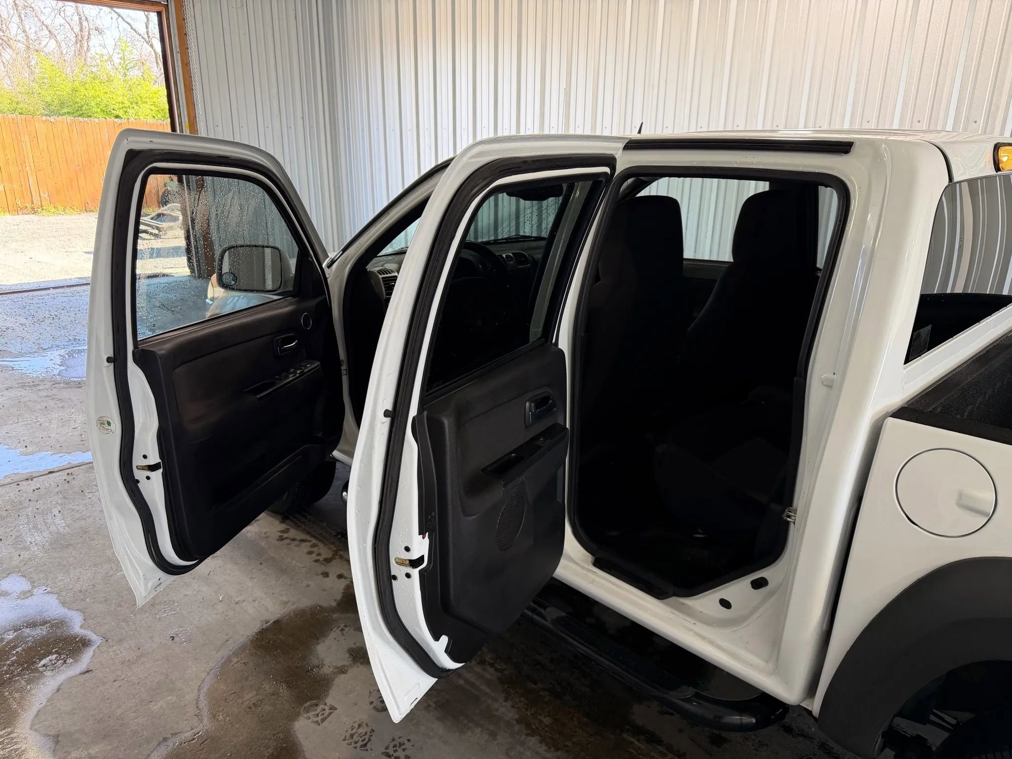 Used 2011 GMC Canyon SLE image 7