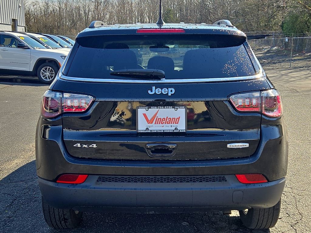 Used 2021 Jeep Compass Latitude AWD/4WD image 5