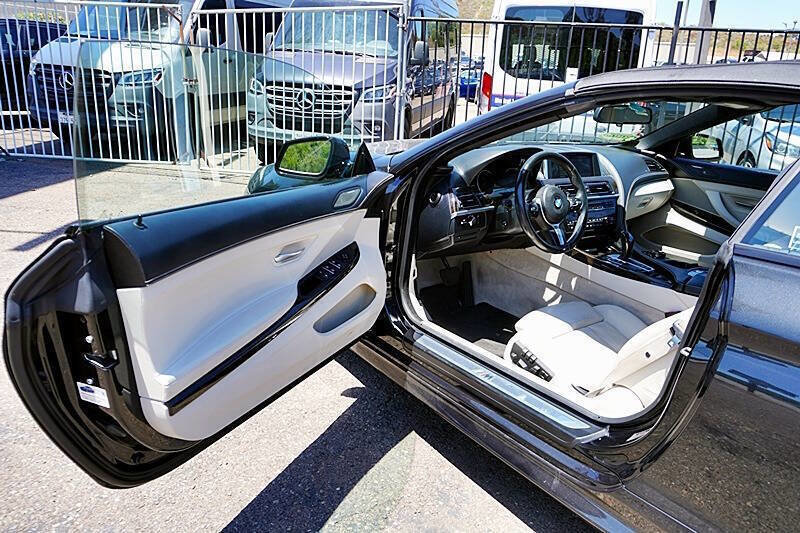 Used 2015 BMW 640i Convertible RWD image 29