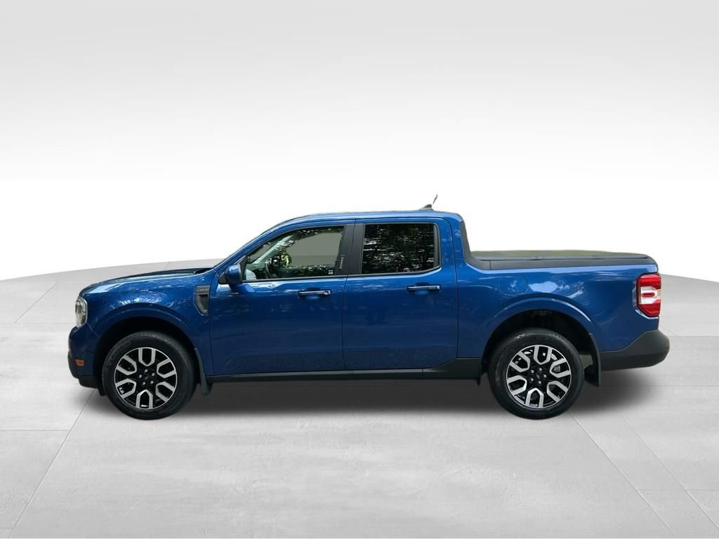 Used 2023 Ford Maverick Lariat w/ Lariat Luxury Package FWD image 2
