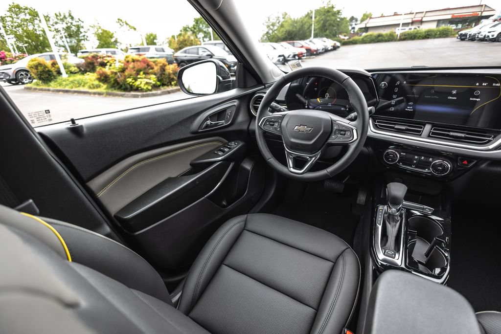 New 2026 Chevrolet Trax ACTIV w/ Driver Confidence Package FWD image 21