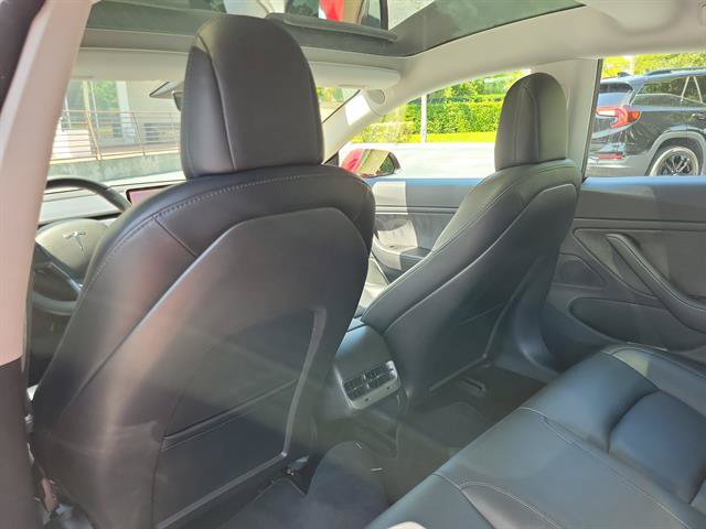 Used 2018 Tesla Model 3 Mid Range RWD image 8
