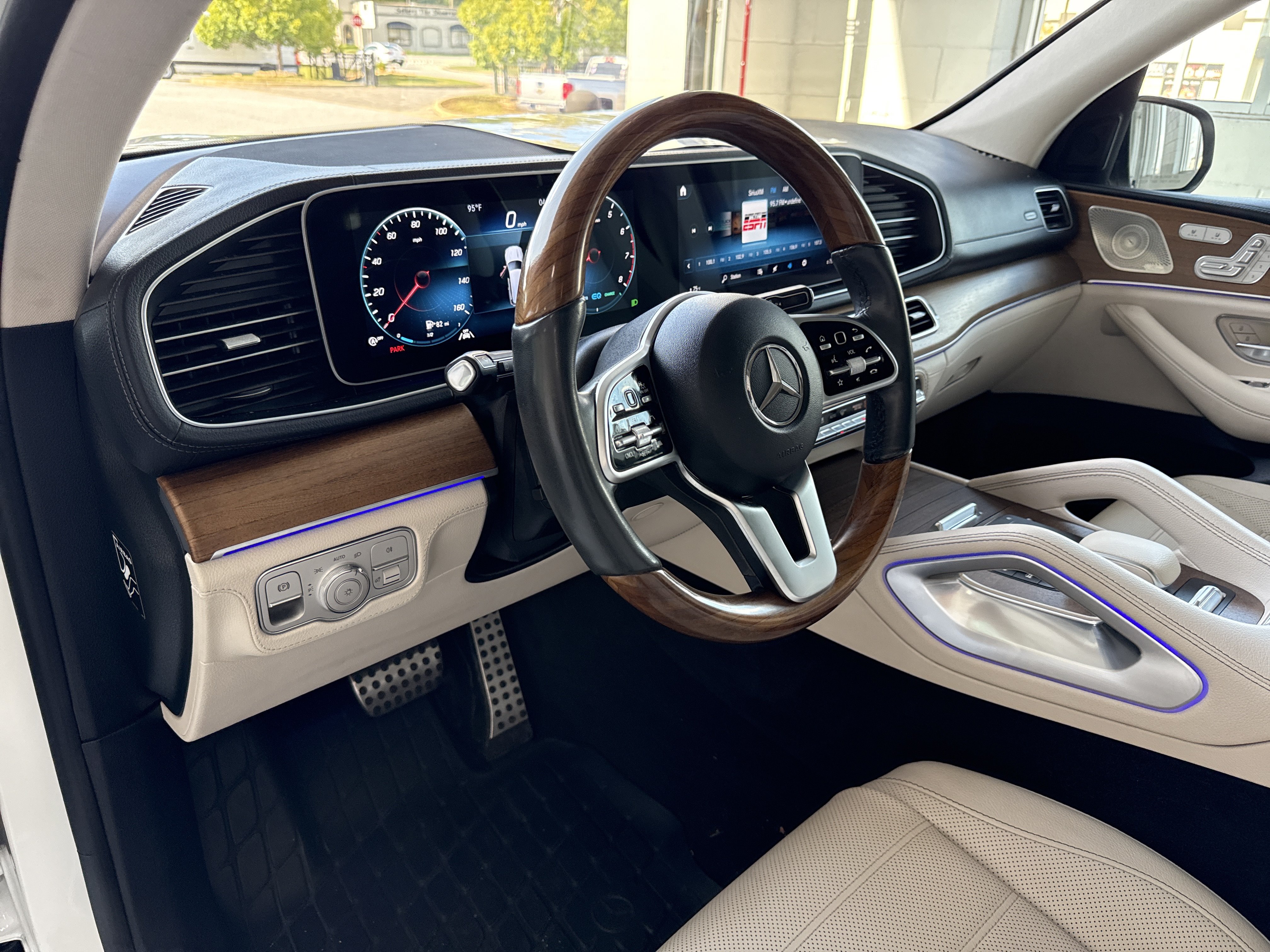 Certified 2022 Mercedes-Benz GLS 450 4MATIC image 20