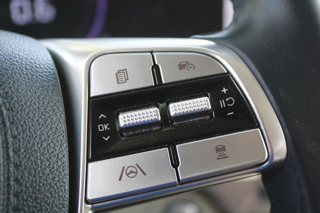Certified 2024 Kia Telluride EX w/ EX Captain's Chair Package FWD image 34