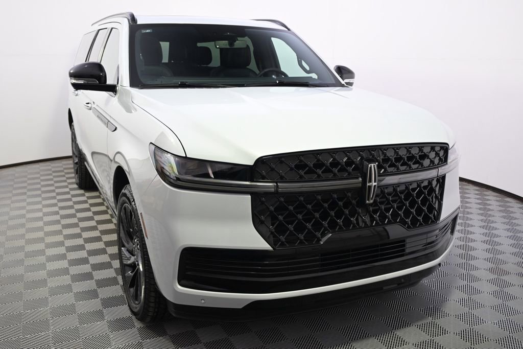 New 2025 Lincoln Navigator L Reserve w/ Jet Appearance Package image 9