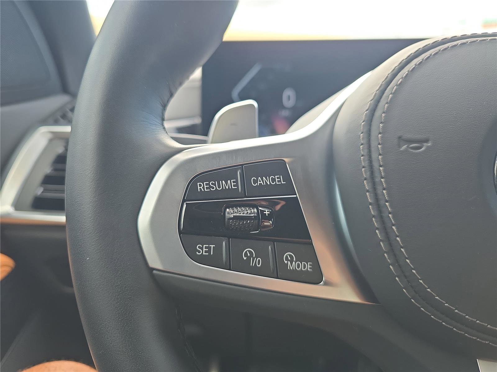 Used 2024 BMW X5 sDrive40i w/ M Sport Package image 24