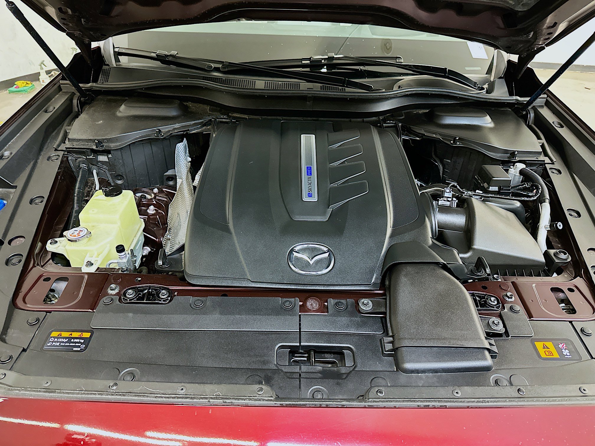 Used 2024 MAZDA CX-90 Plug-In Hybrid w/ Premium Pkg image 37