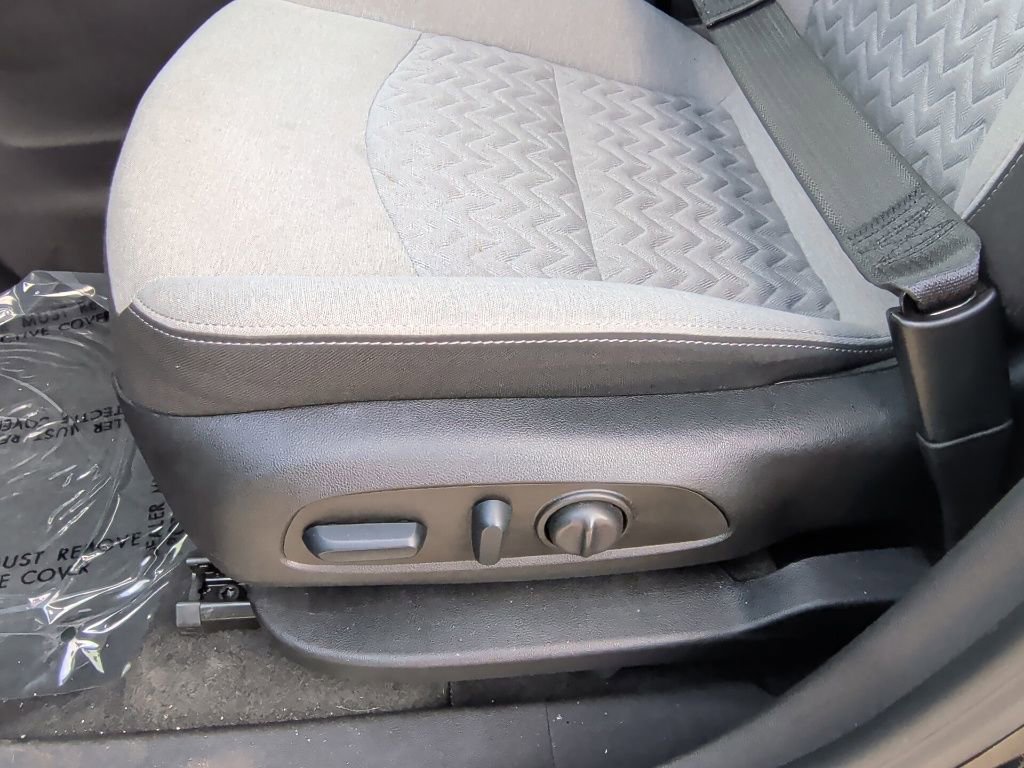 Used 2024 Chevrolet Equinox LT AWD/4WD image 13