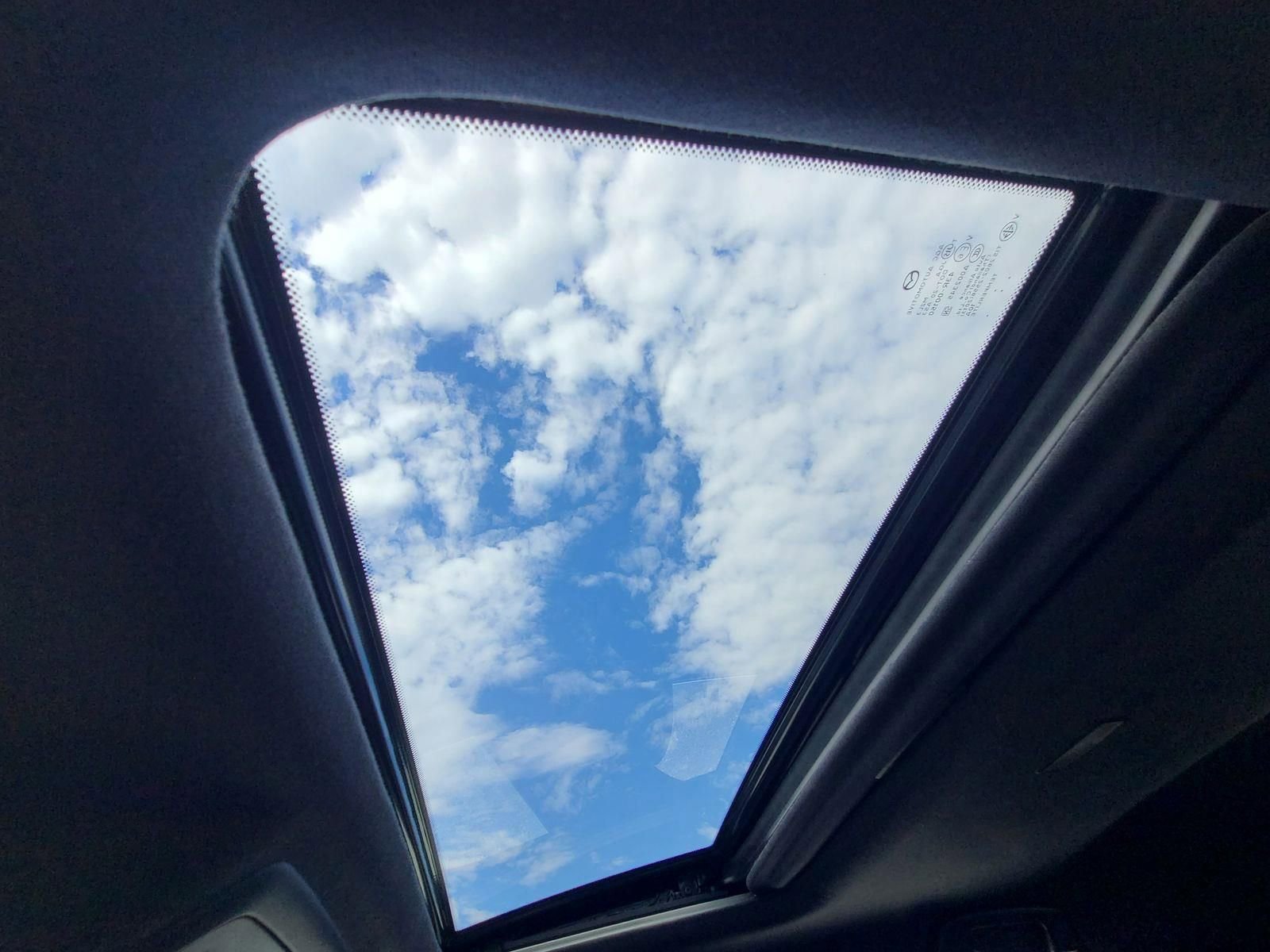 Used 2023 MAZDA MAZDA3 s image 27