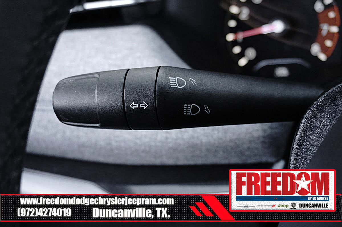 Used 2023 Jeep Compass Latitude w/ Convenience Group image 28