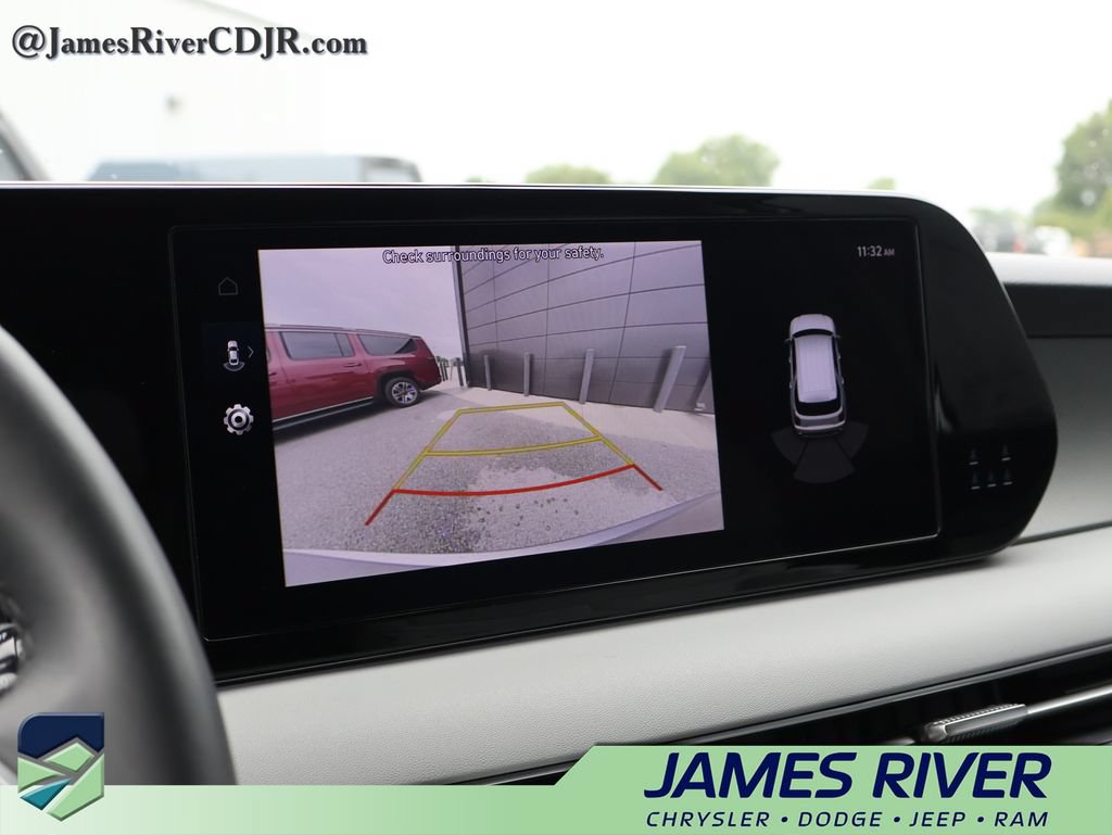 Used 2025 Hyundai Palisade SEL FWD image 35