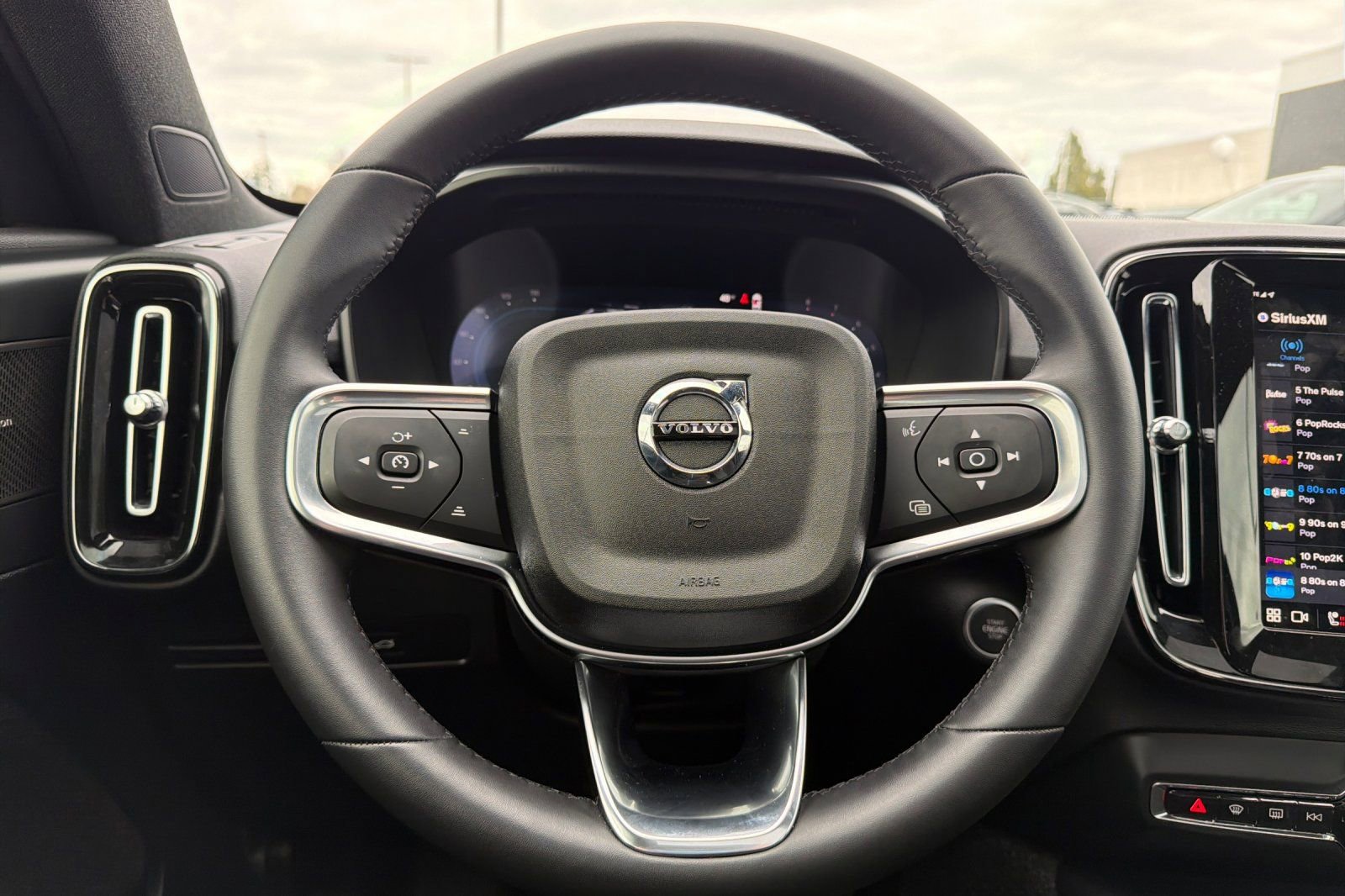 Used 2025 Volvo XC40 B5 Ultra w/ Climate Package image 24