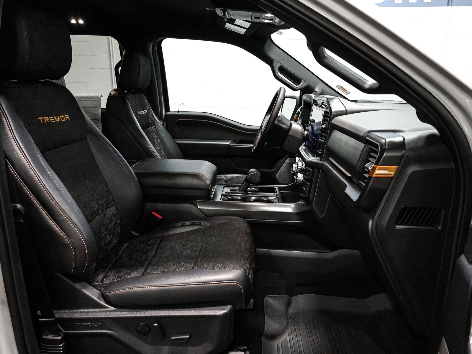 Certified 2025 Ford F150 Tremor w/ Bed Utility Package AWD/4WD image 25