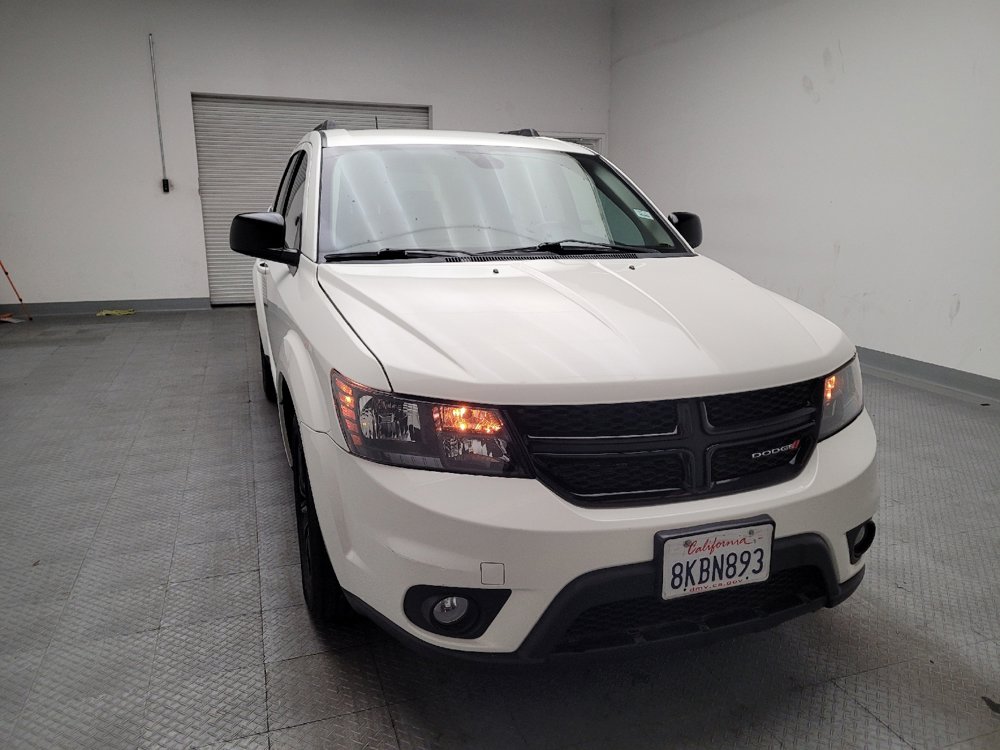 Used 2019 Dodge Journey SE image 14