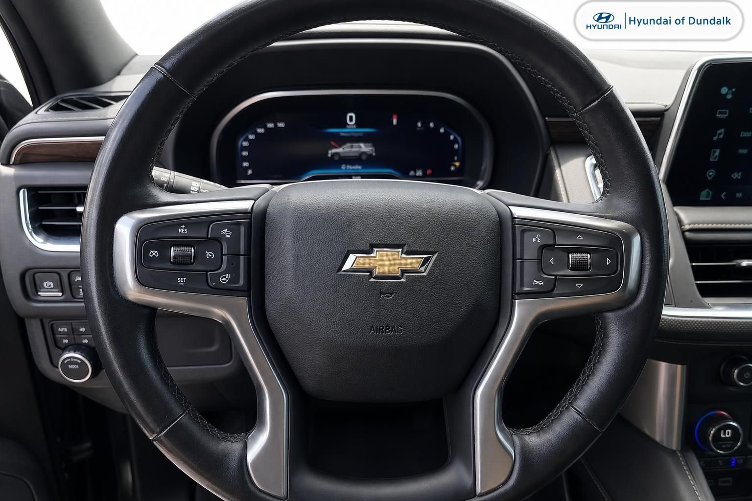 Used 2023 Chevrolet Suburban Premier AWD/4WD image 8