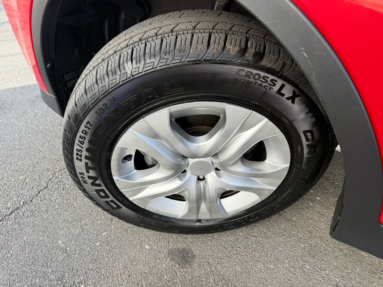 Used 2013 Toyota RAV4 LE image 34