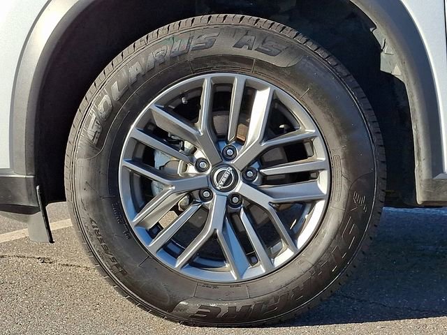 Used 2024 Nissan Rogue S image 8