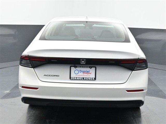 Used 2023 Honda Accord EX image 4