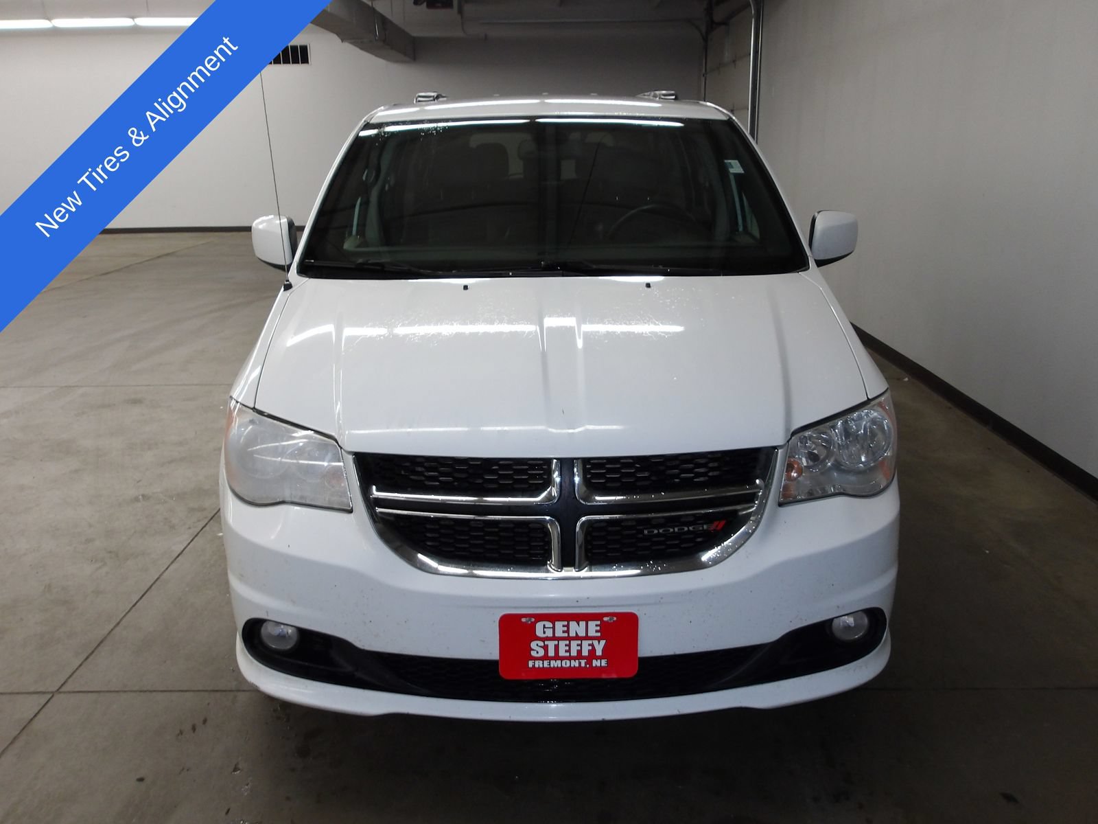 Used 2019 Dodge Grand Caravan SXT FWD image 4