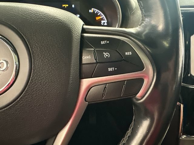 Used 2021 Jeep Grand Cherokee Overland AWD/4WD image 16
