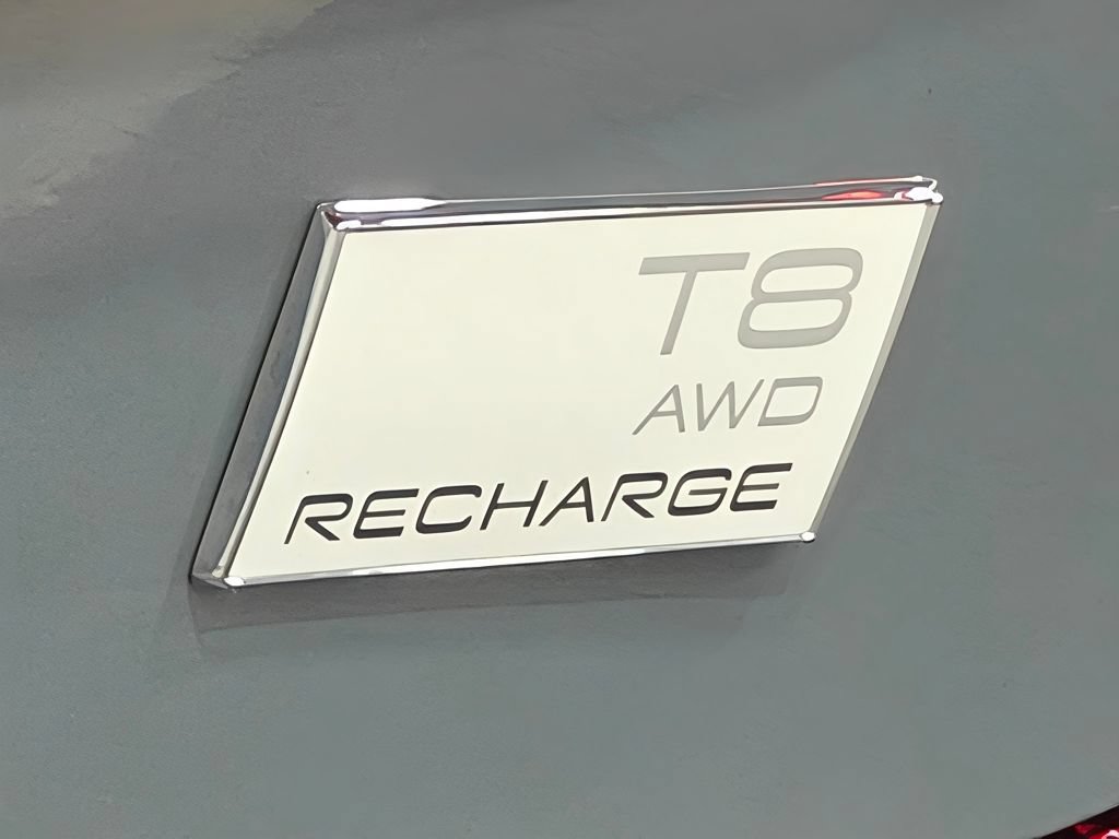 Used 2023 Volvo S60 T8 Plus AWD/4WD image 54
