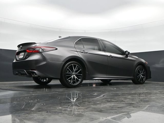 Used 2022 Toyota Camry SE FWD image 39