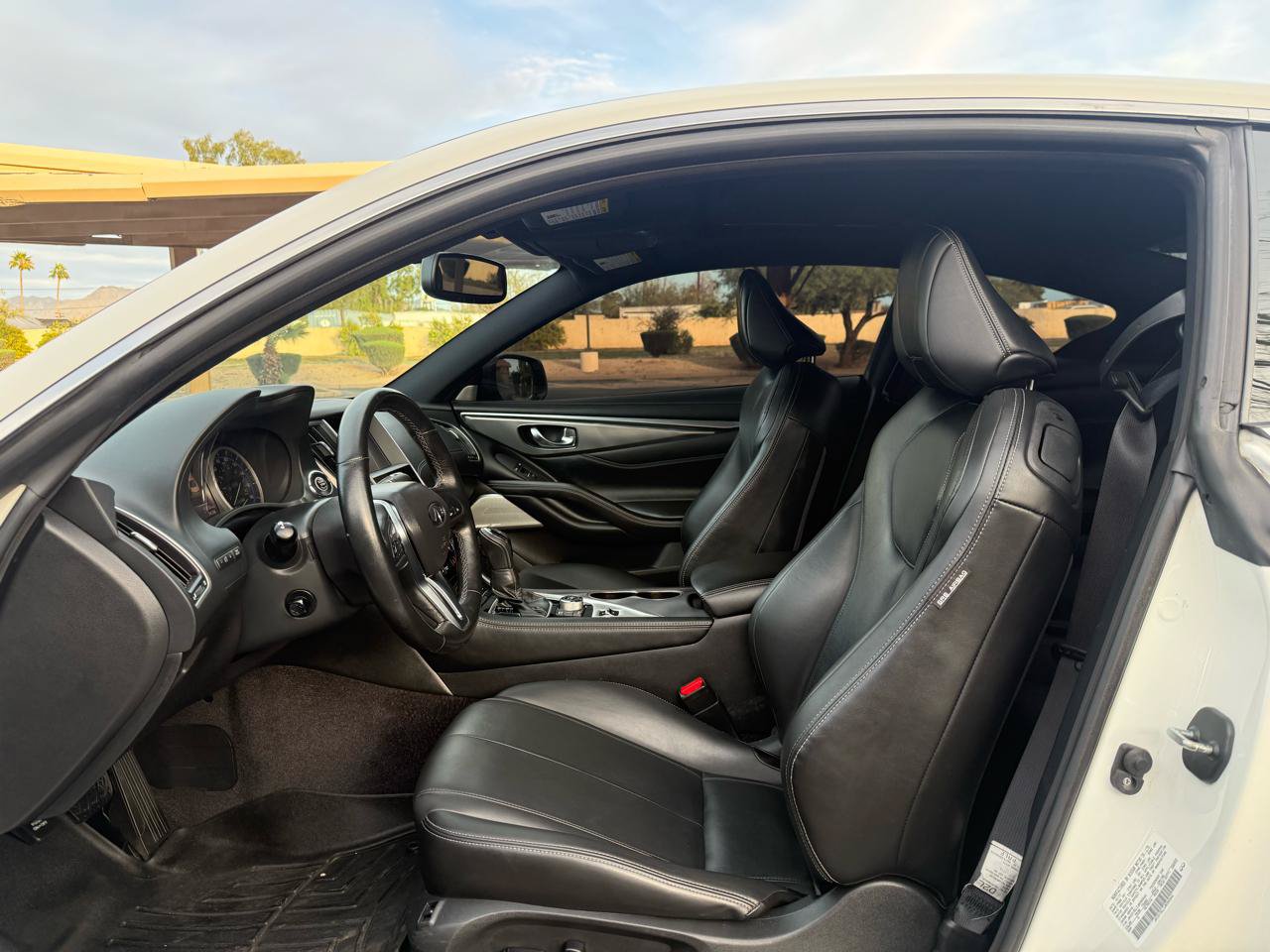 Used 2018 INFINITI Q60 3.0t Luxe w/ Sensory Package 3.0T Luxe AWD/4WD image 9