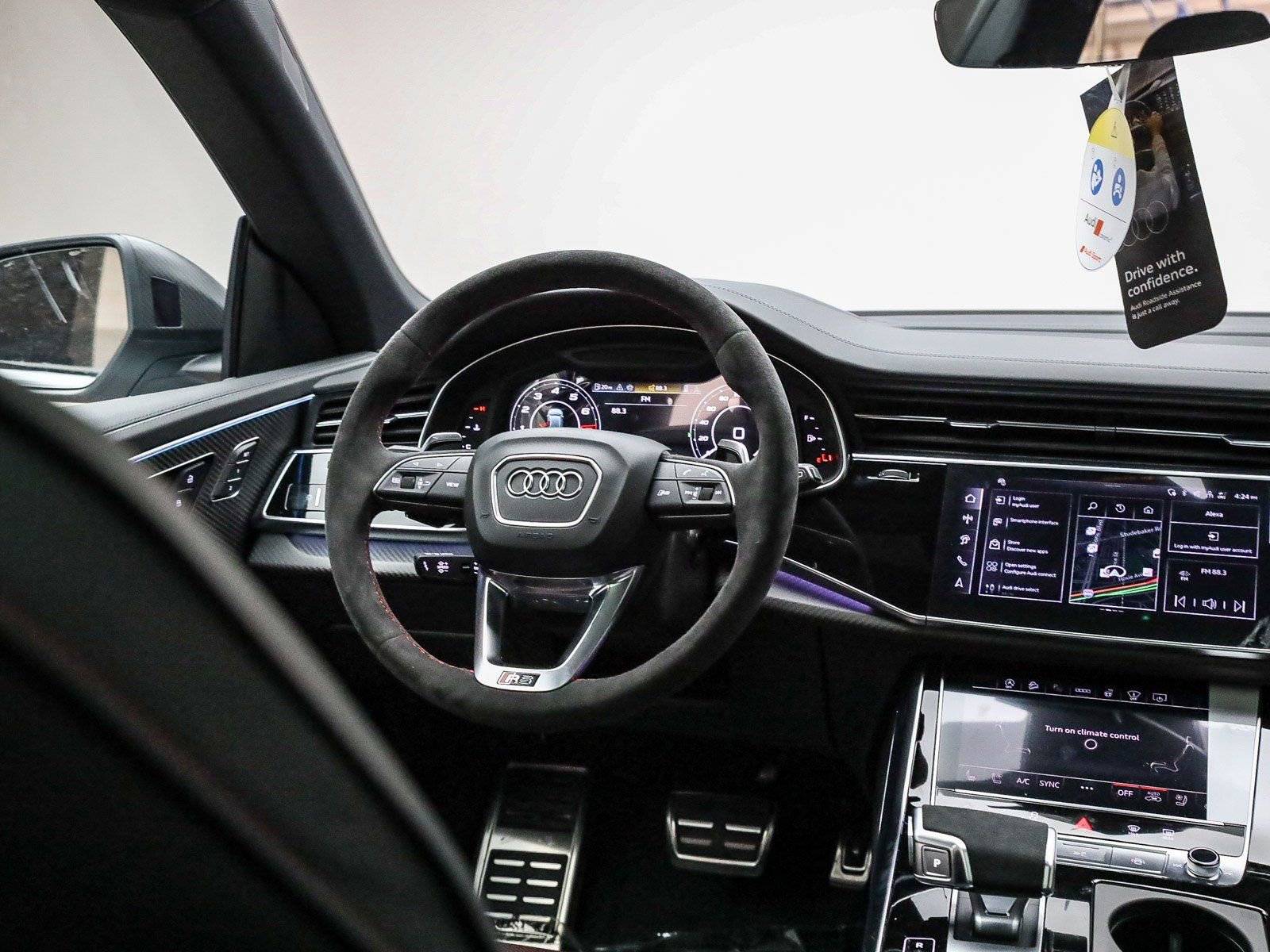 New 2026 Audi RS Q8 performance image 25