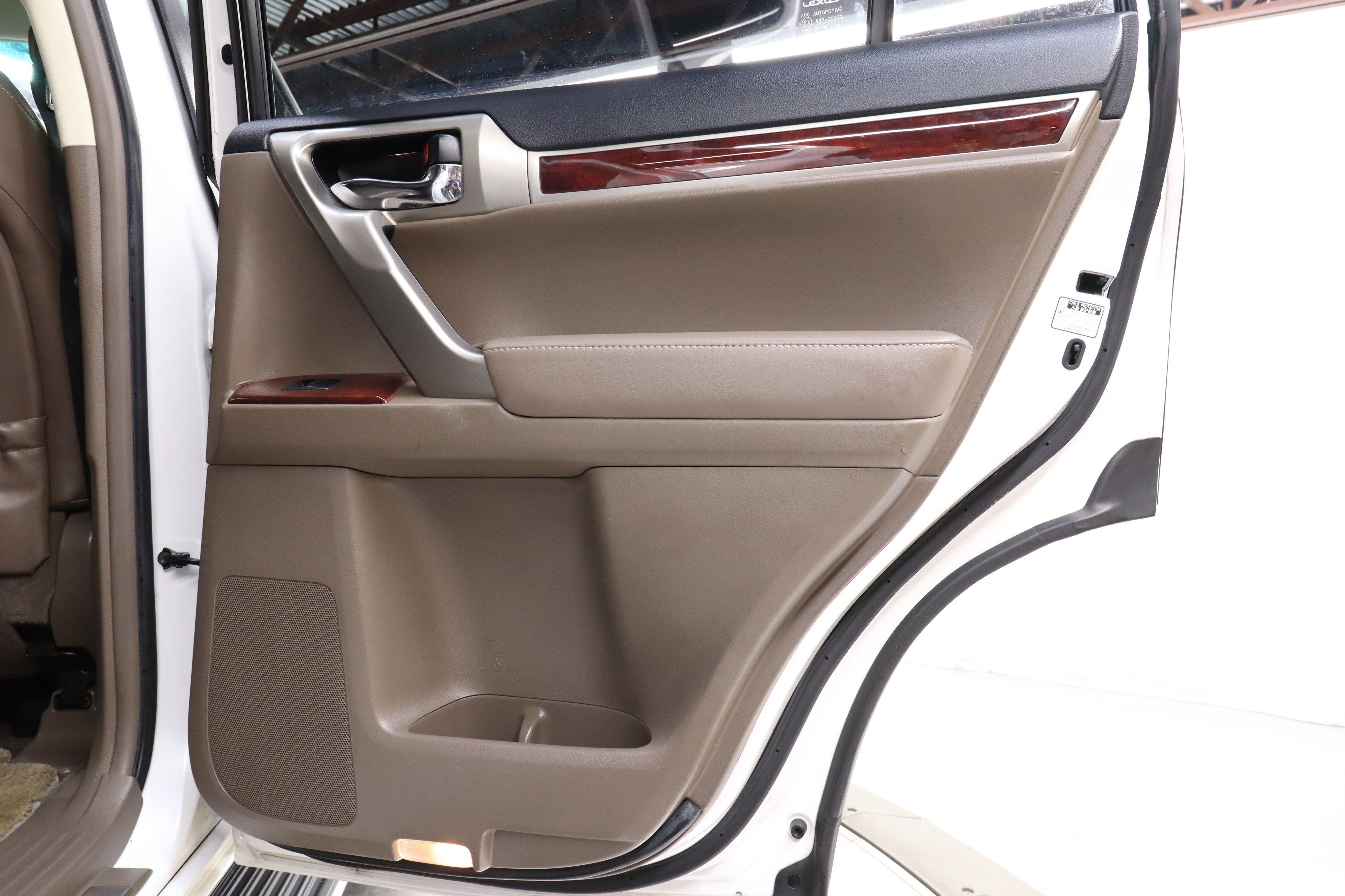 Used 2010 Lexus GX 460 image 26