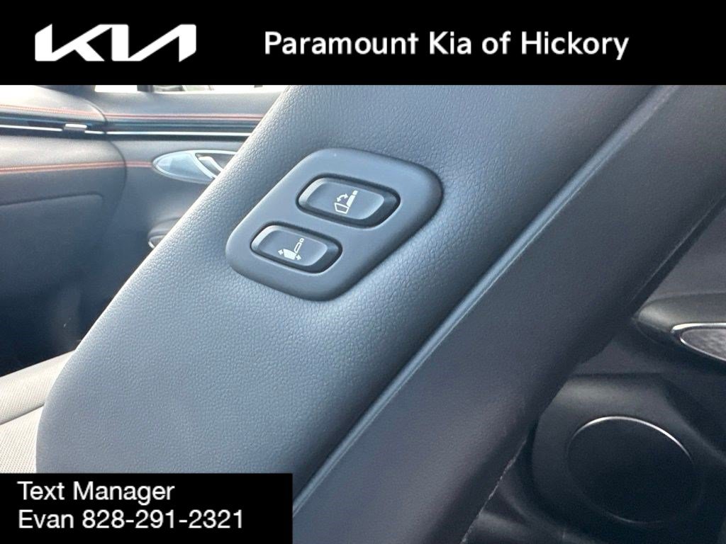 Used 2026 Genesis GV70 2.5T Sport Prestige AWD/4WD image 17