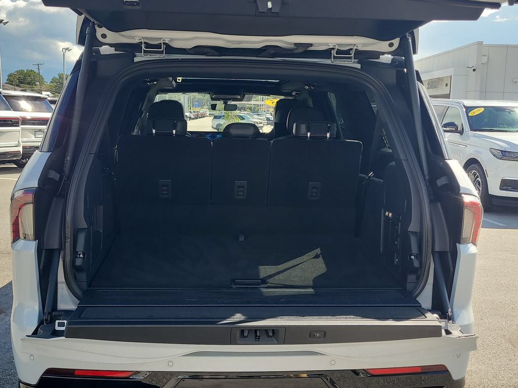 Used 2025 Lincoln Navigator L Black Label AWD/4WD image 7