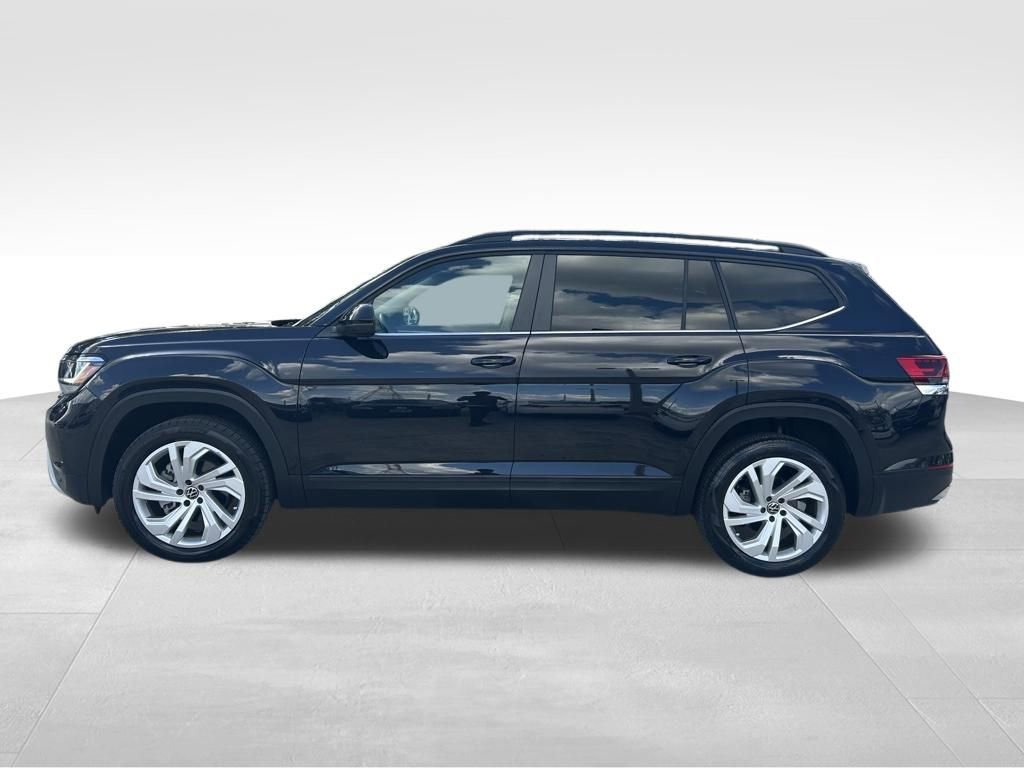Certified 2023 Volkswagen Atlas SE image 2