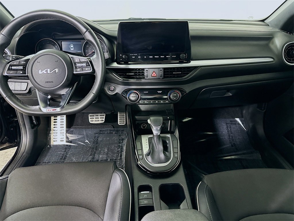 Used 2024 Kia Forte GT-Line w/ GT-Line Premium Package image 18